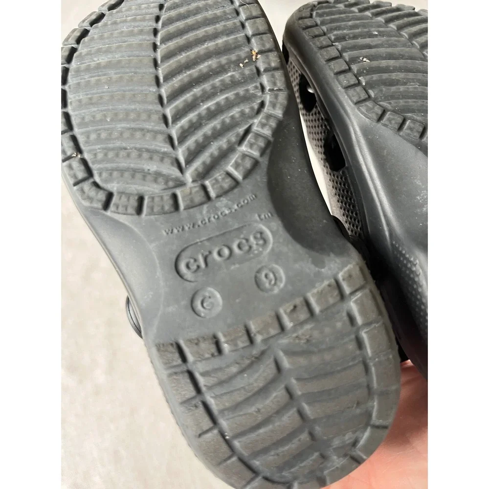 Crocs Classic Clog‎ Black Toddler Size 9 Kids Slip On Water Shoes 10001-001